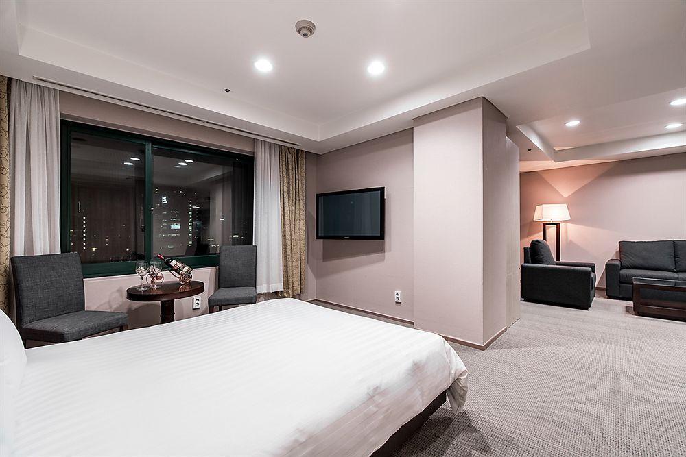 New Hilltop Hotel Seoul Exteriör bild