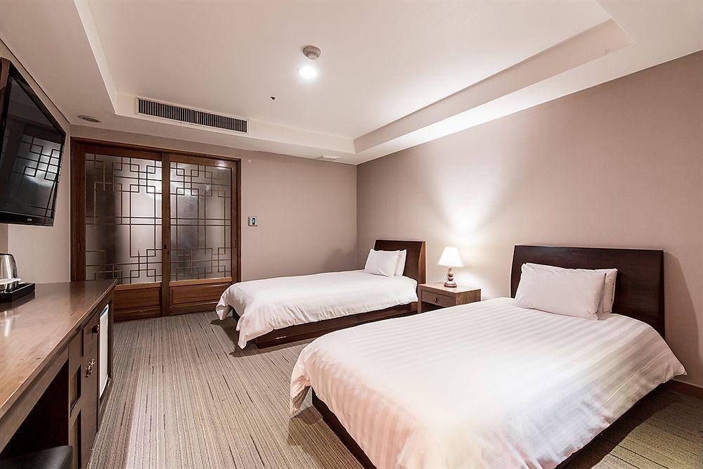 New Hilltop Hotel Seoul Exteriör bild