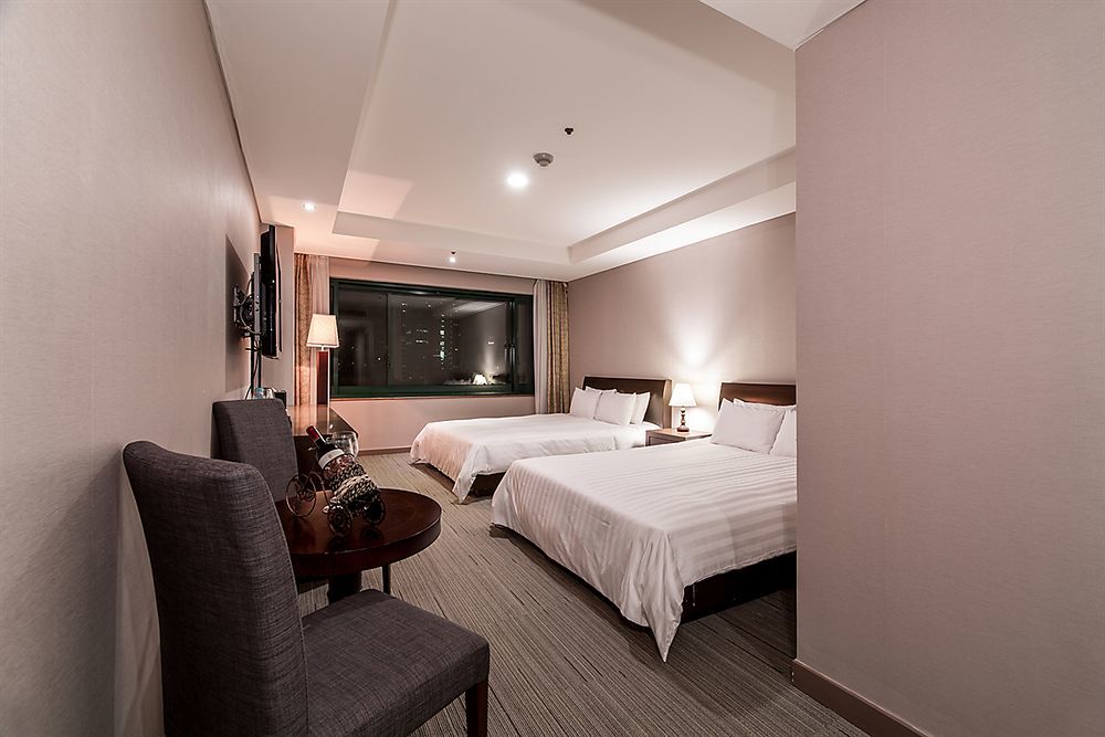 New Hilltop Hotel Seoul Exteriör bild