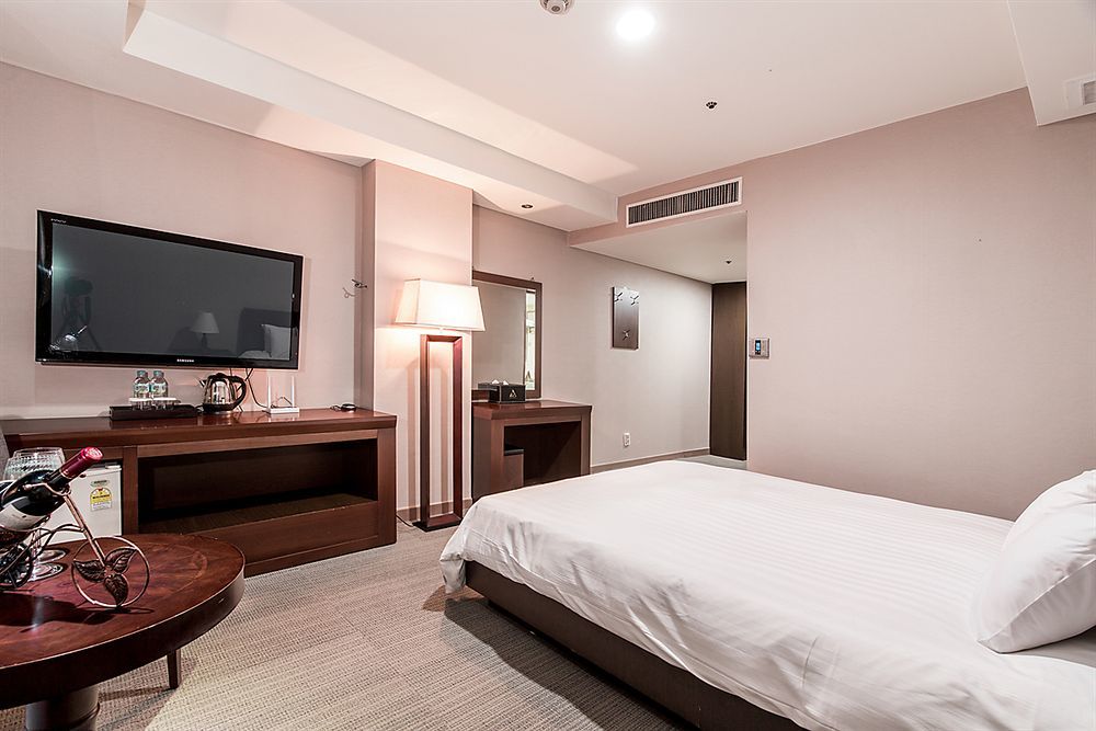 New Hilltop Hotel Seoul Exteriör bild