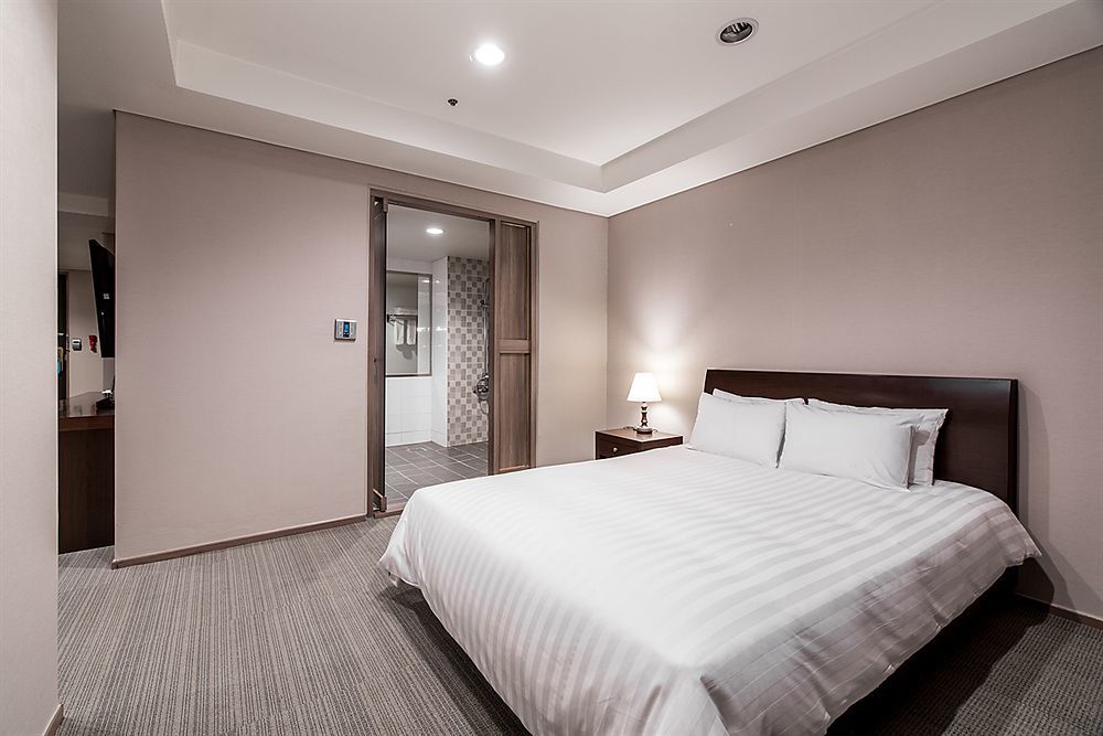 New Hilltop Hotel Seoul Exteriör bild