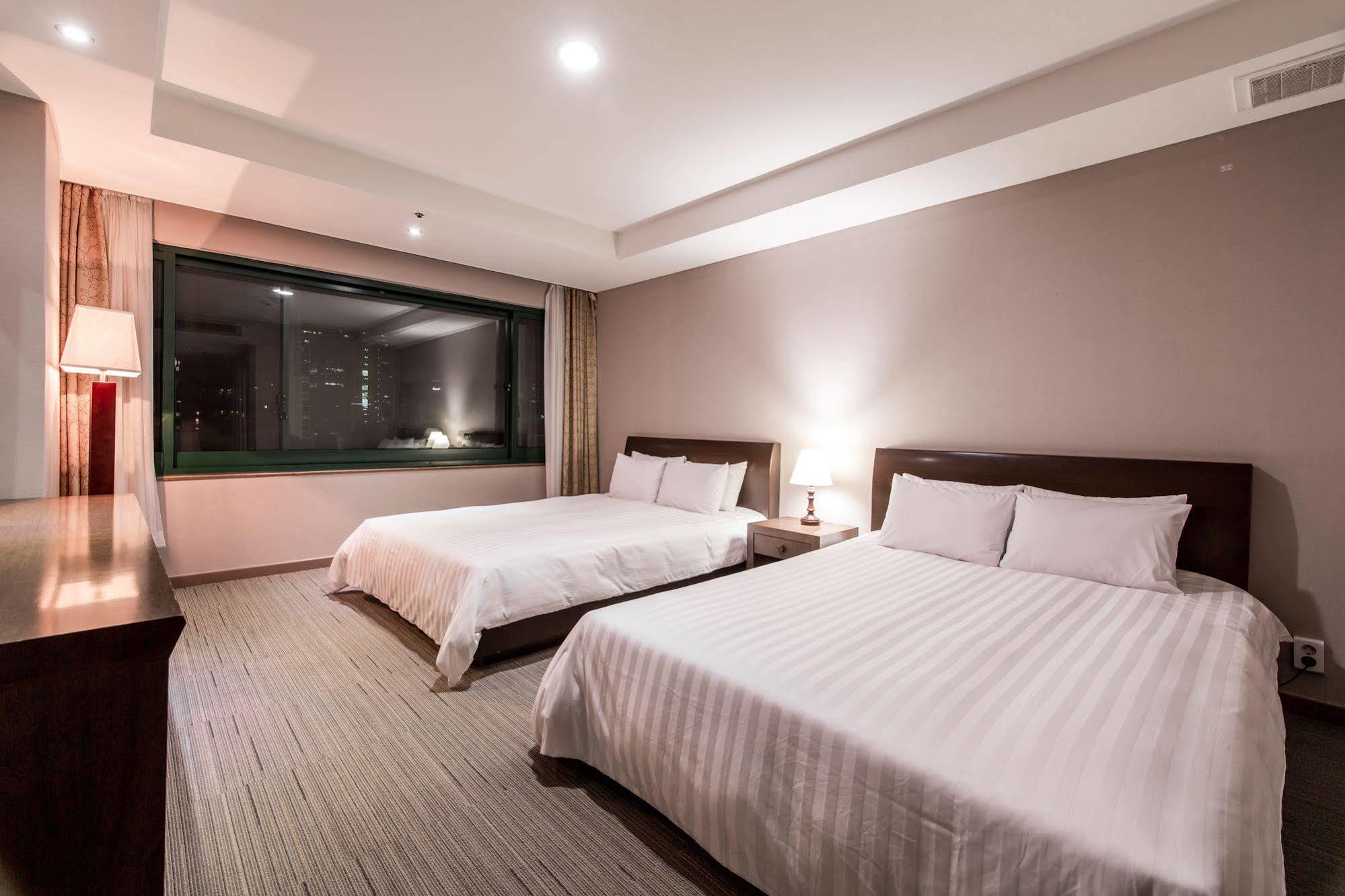 New Hilltop Hotel Seoul Exteriör bild